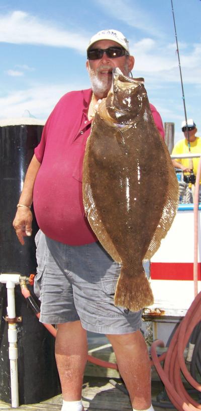 Tom Krako, Atlantic Highlands, 7 1/2 pound pool fish